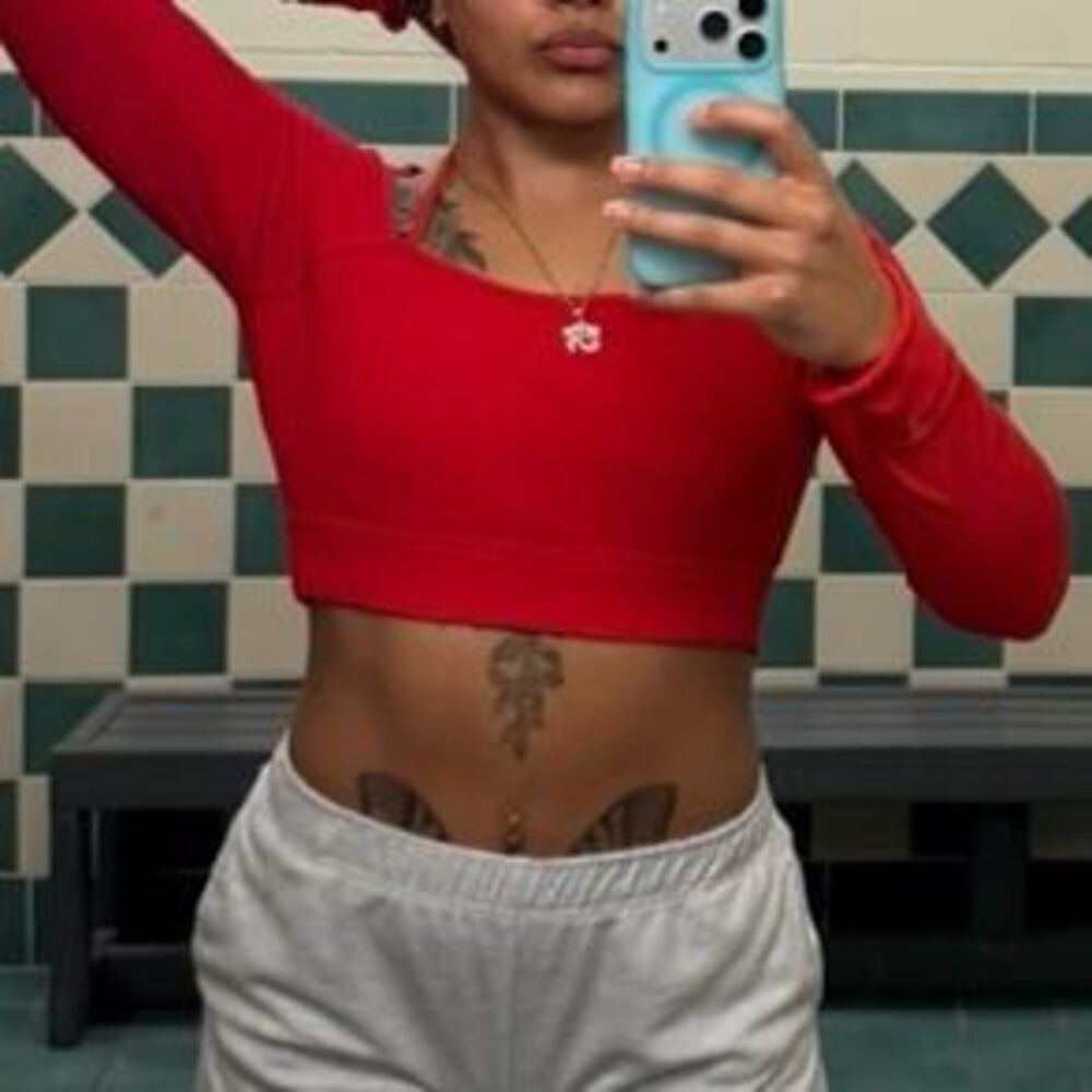 Red Workout Long Sleeve Crop Top